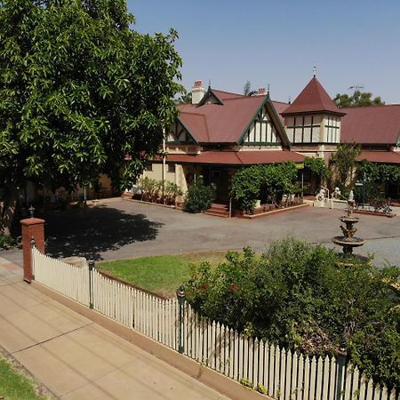 The Lodge Outback Motel Broken Hill Bagian luar foto