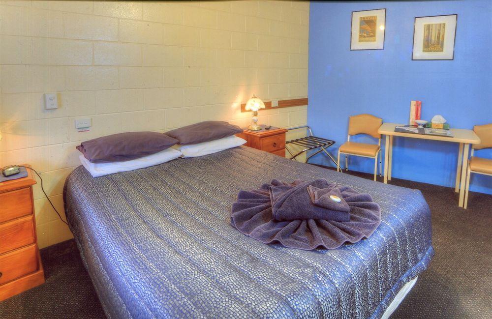 The Lodge Outback Motel Broken Hill Bagian luar foto