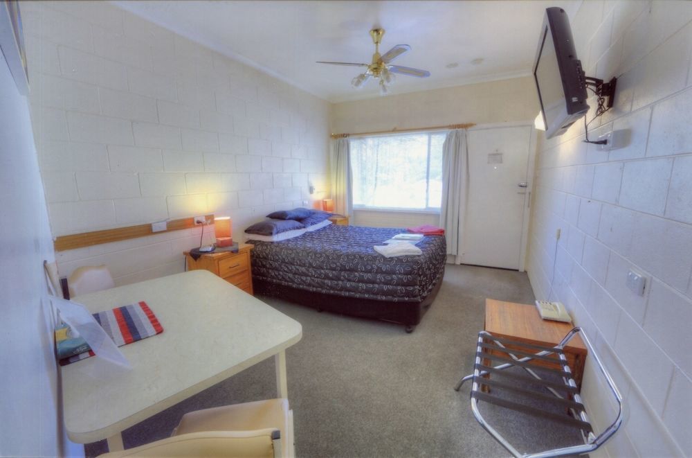The Lodge Outback Motel Broken Hill Bagian luar foto