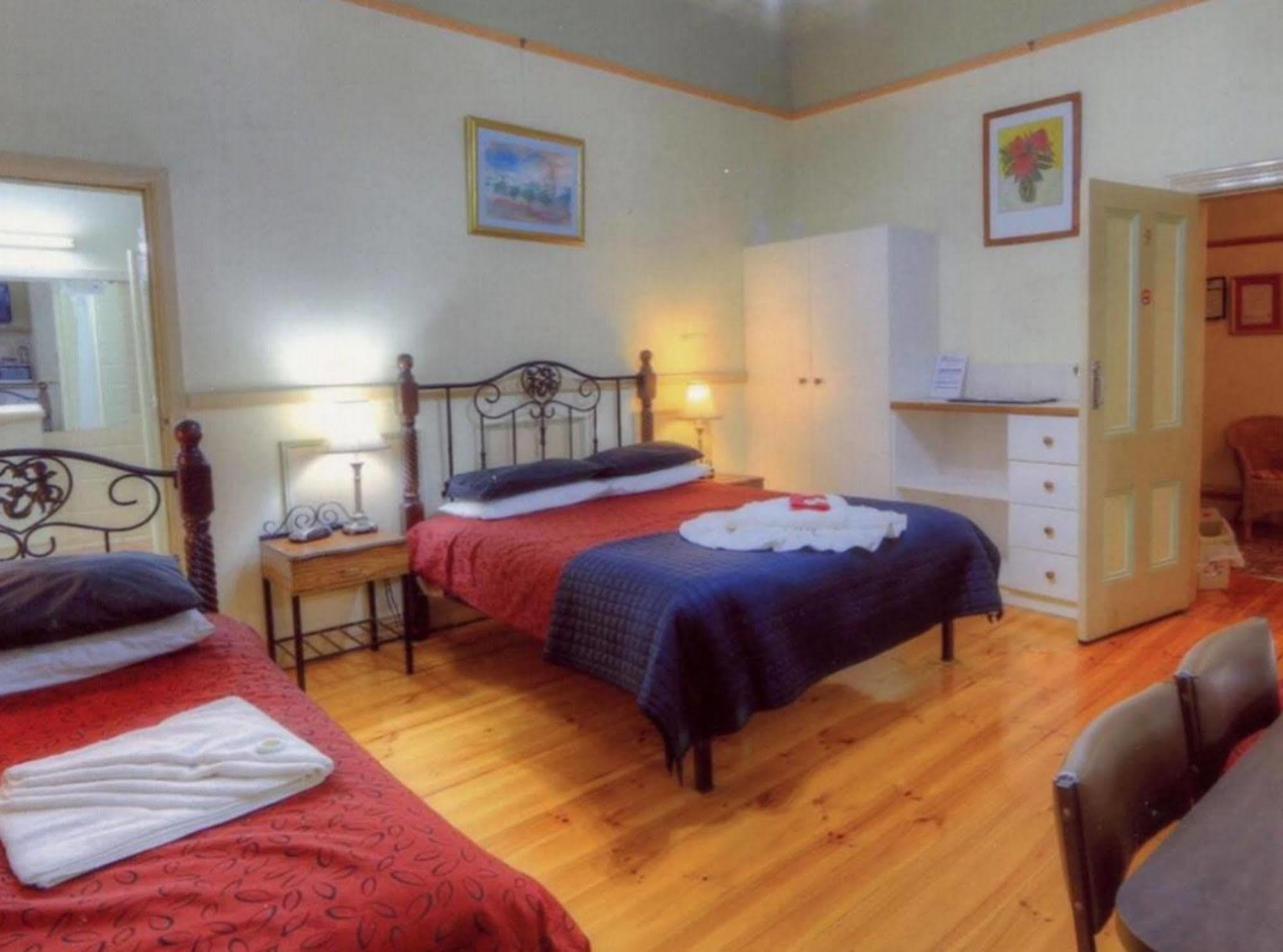 The Lodge Outback Motel Broken Hill Bagian luar foto